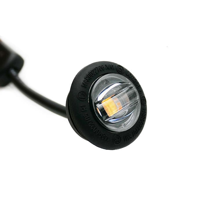 Hur förbättrar LED-multifunktionssidomarkören sikten på vägen